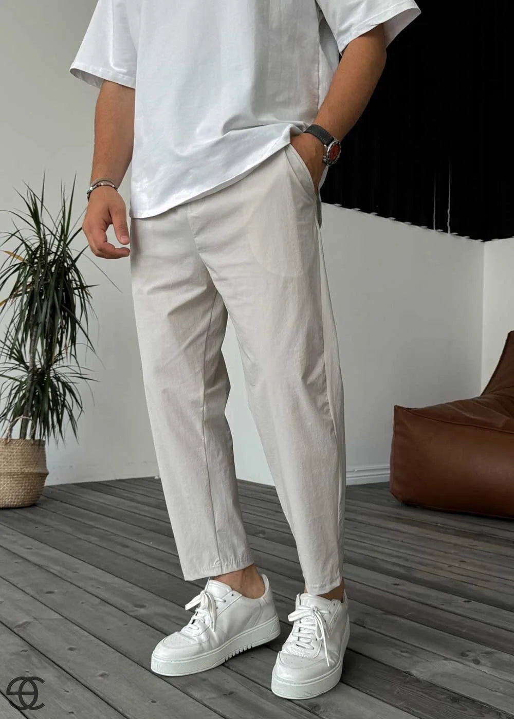 Pantalón parachute con elasticidad y cintura elástica - beige claro