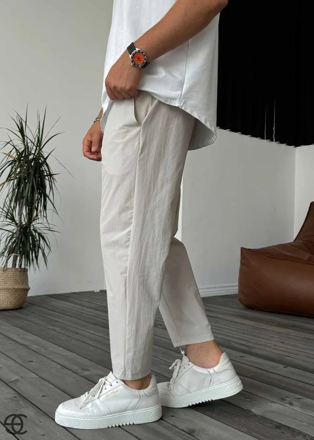 Pantalón parachute con elasticidad y cintura elástica - beige claro
