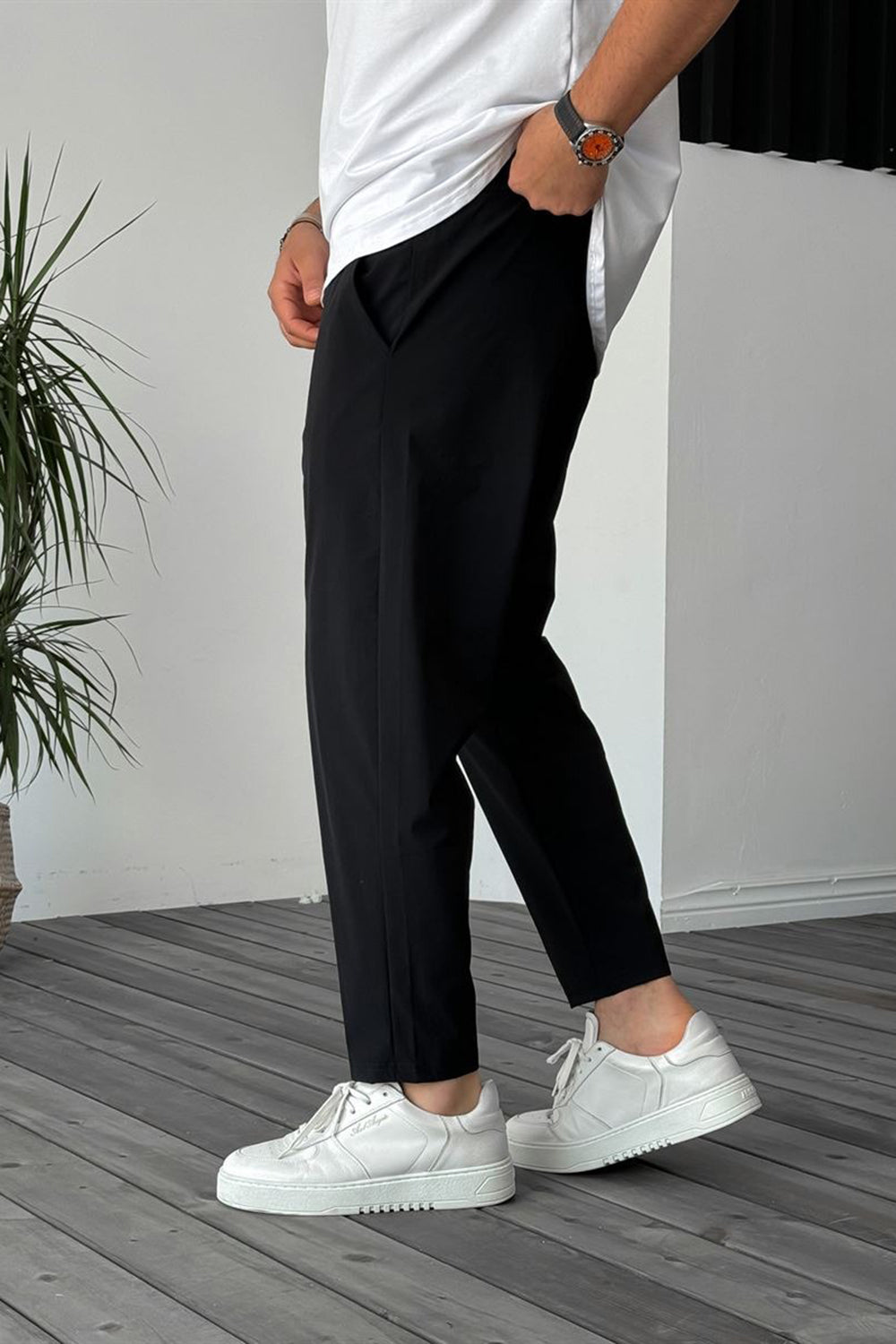 Pantalón Cargo Paracaídas Negro – Tejido Elástico y Ajuste Perfecto