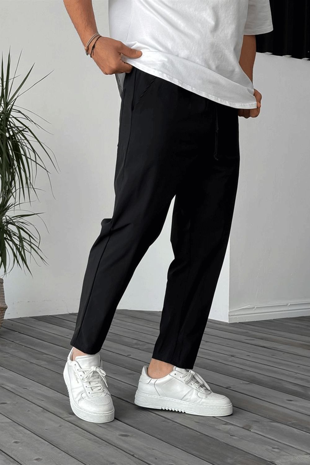 Pantalón Cargo Paracaídas Negro – Tejido Elástico y Ajuste Perfecto