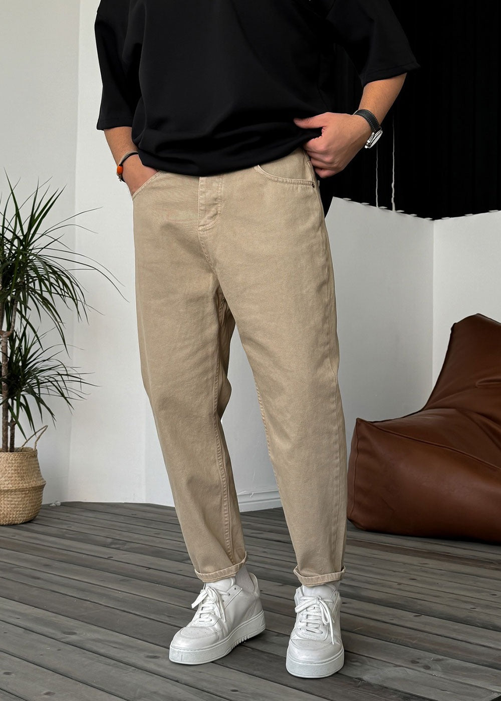 Pantalón Jean Beige Corte Holgado – Comodidad Casual para el Día a Día