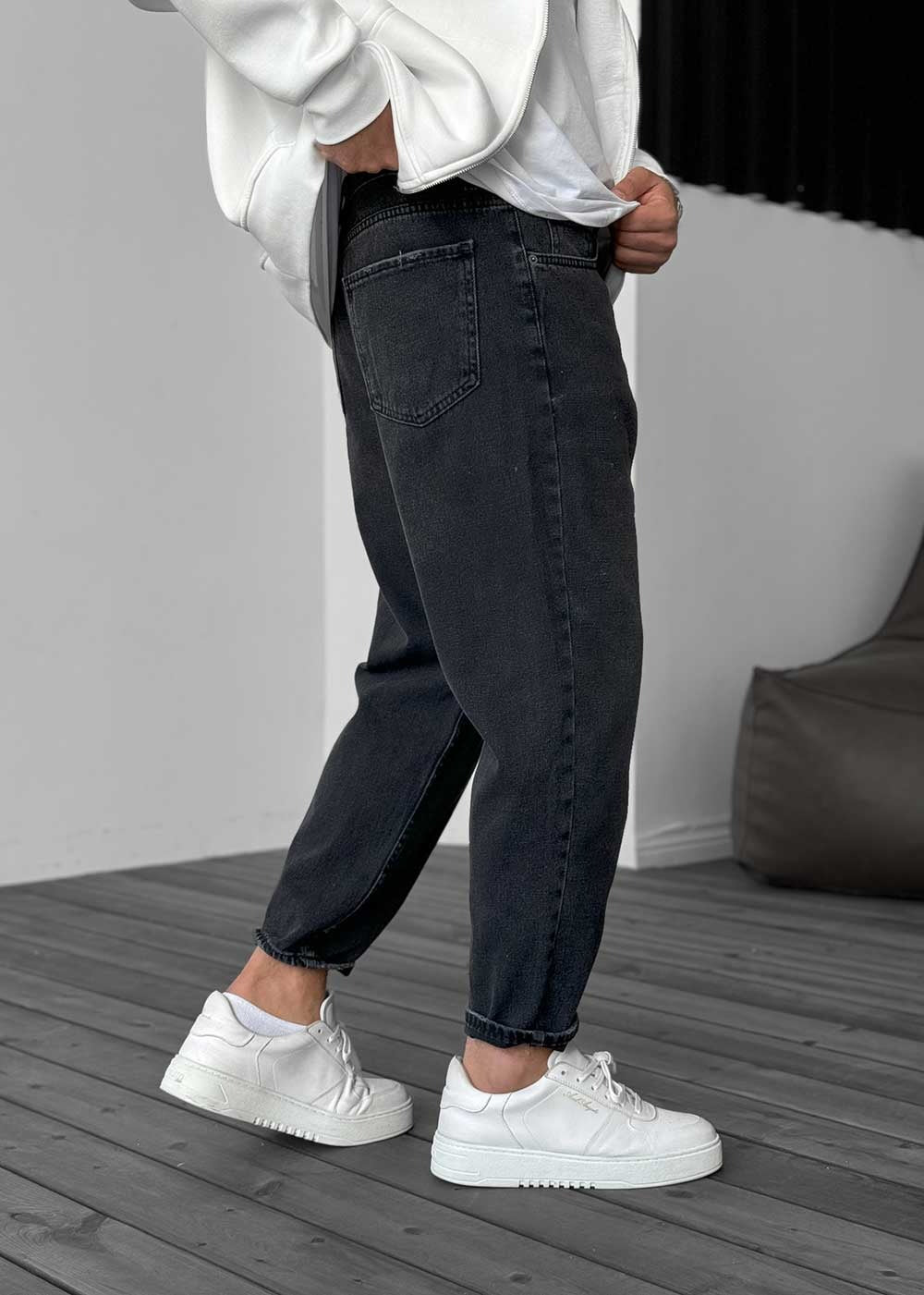 Pantalón vaquero de corte holgado con efecto lavado - Negro